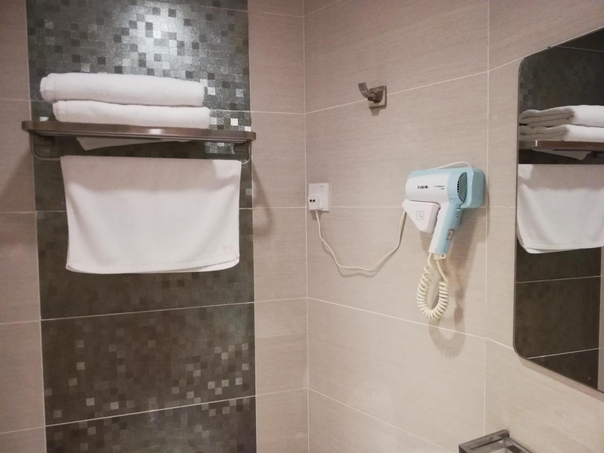 קוטה קינבלו Ease Hotel מראה חיצוני תמונה