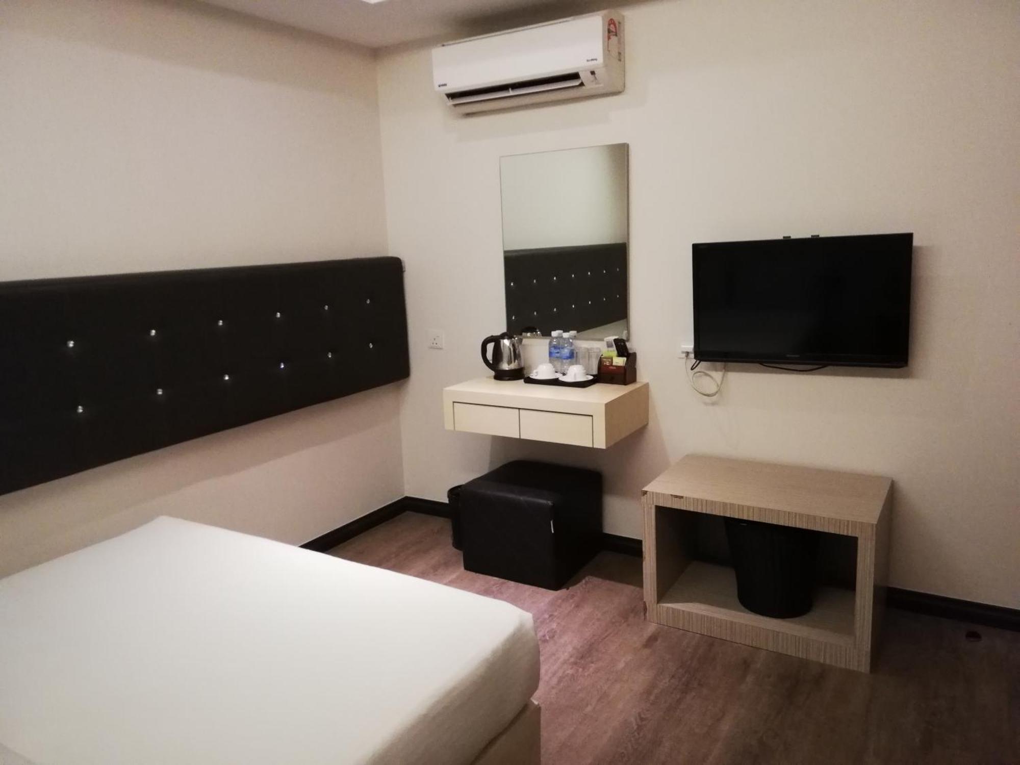 קוטה קינבלו Ease Hotel מראה חיצוני תמונה