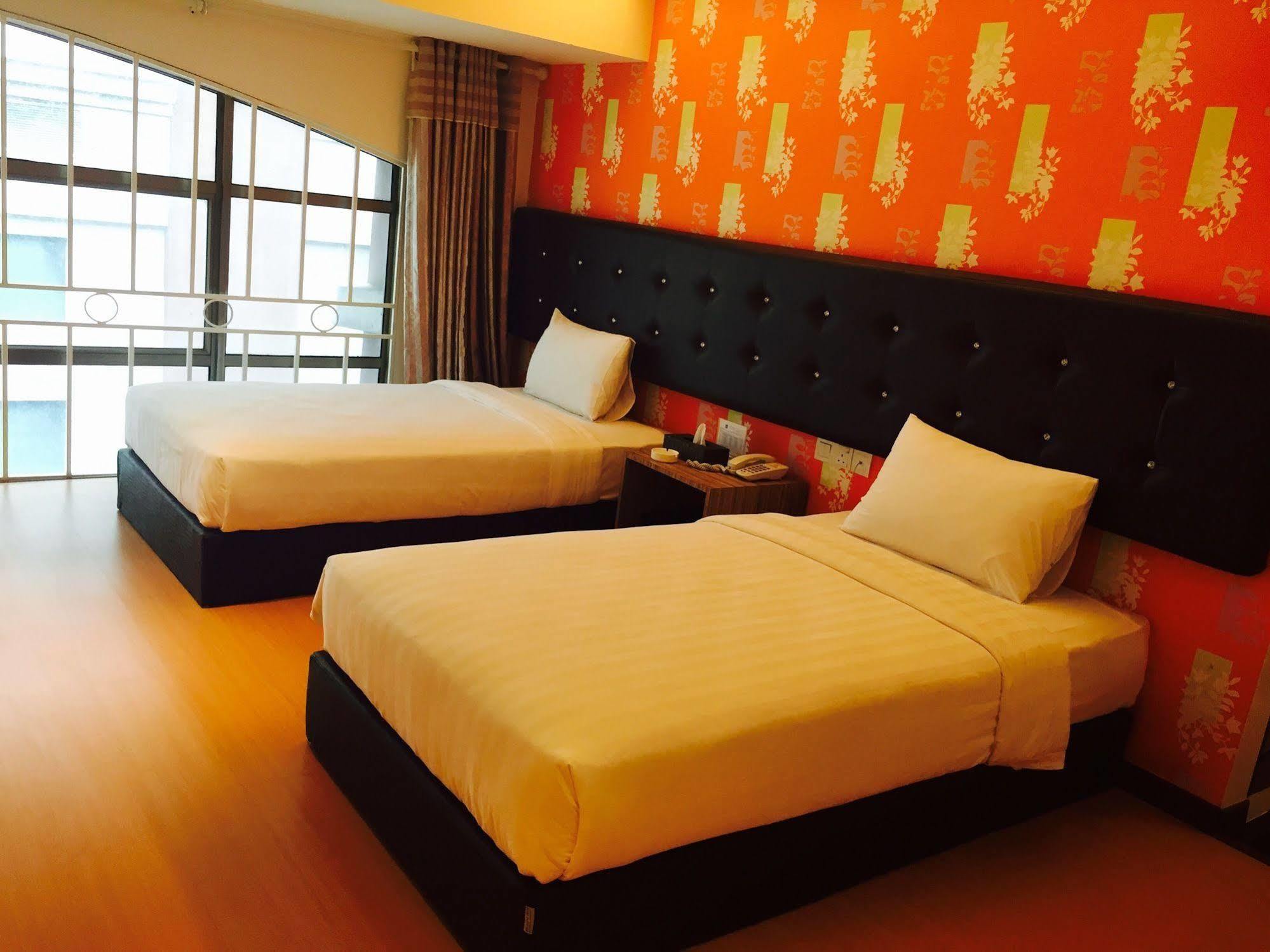 קוטה קינבלו Ease Hotel מראה חיצוני תמונה