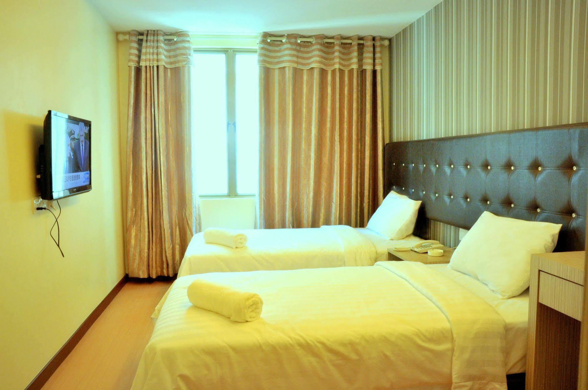 קוטה קינבלו Ease Hotel מראה חיצוני תמונה